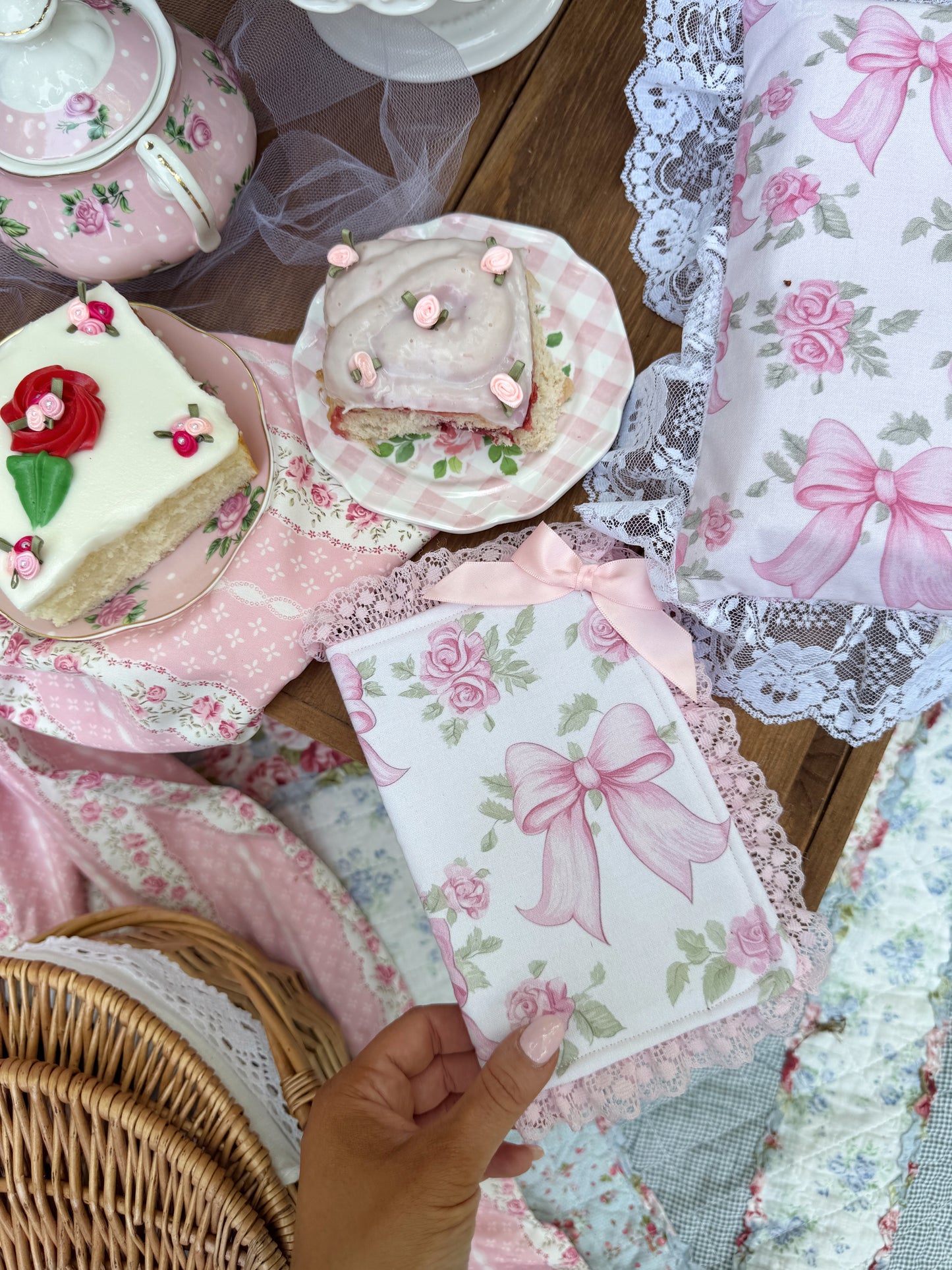 Bow & Bunches Passport Cover