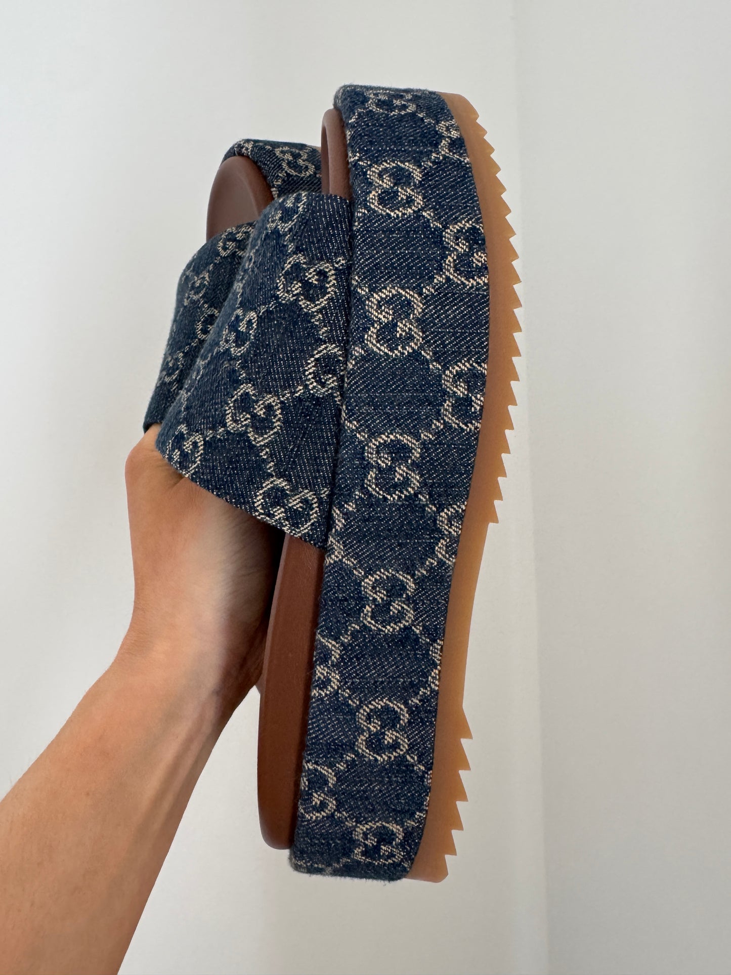 Brand new Gucci platform sandals SIZE 36