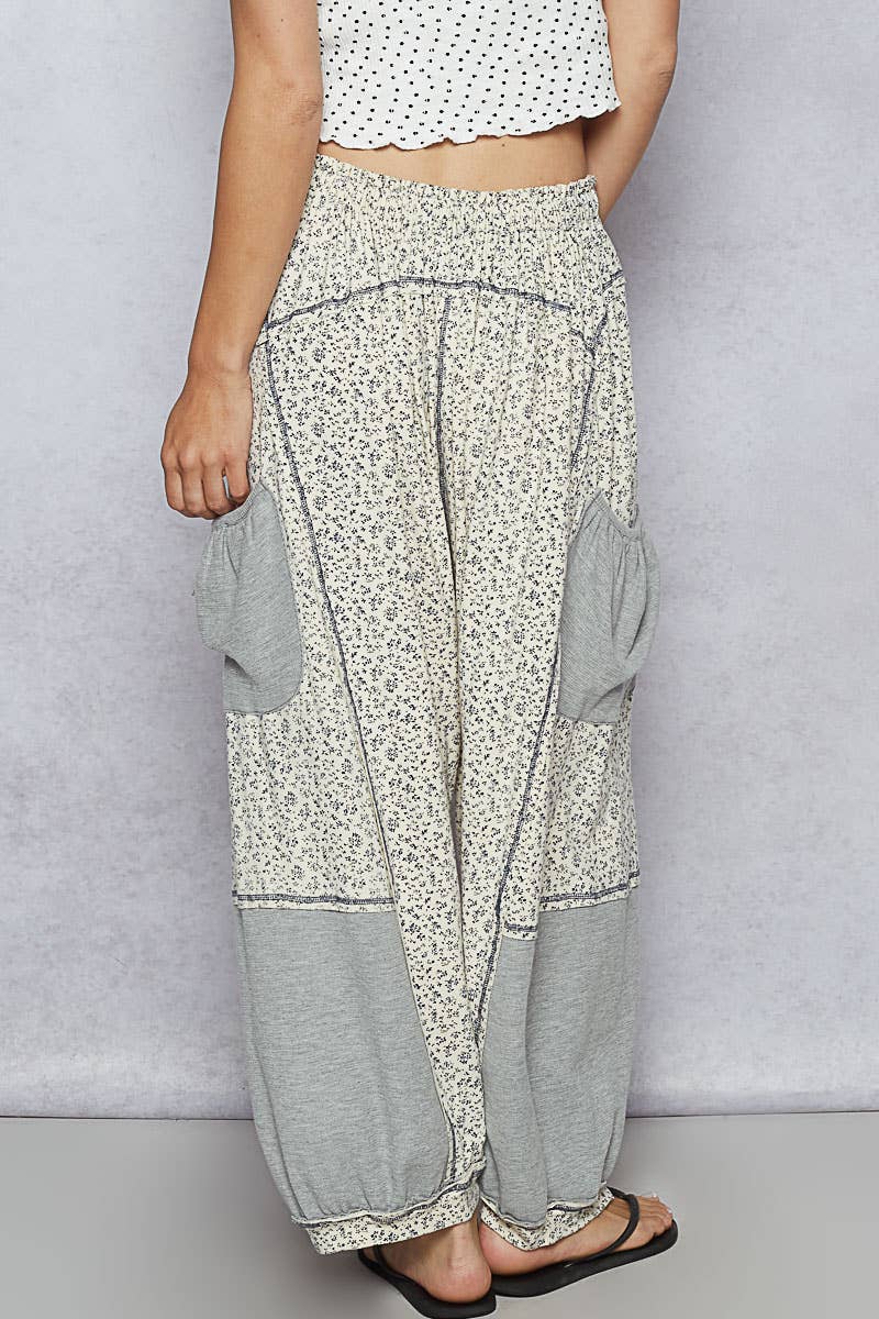 Darling Oversized floral pattern printed knit pants