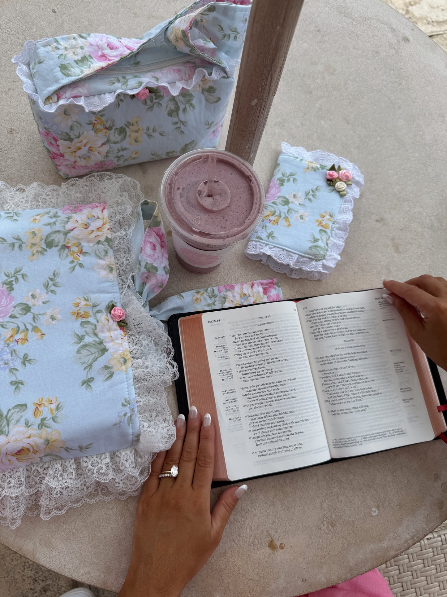 Mint & Lace Vintage Floral Bible Cover