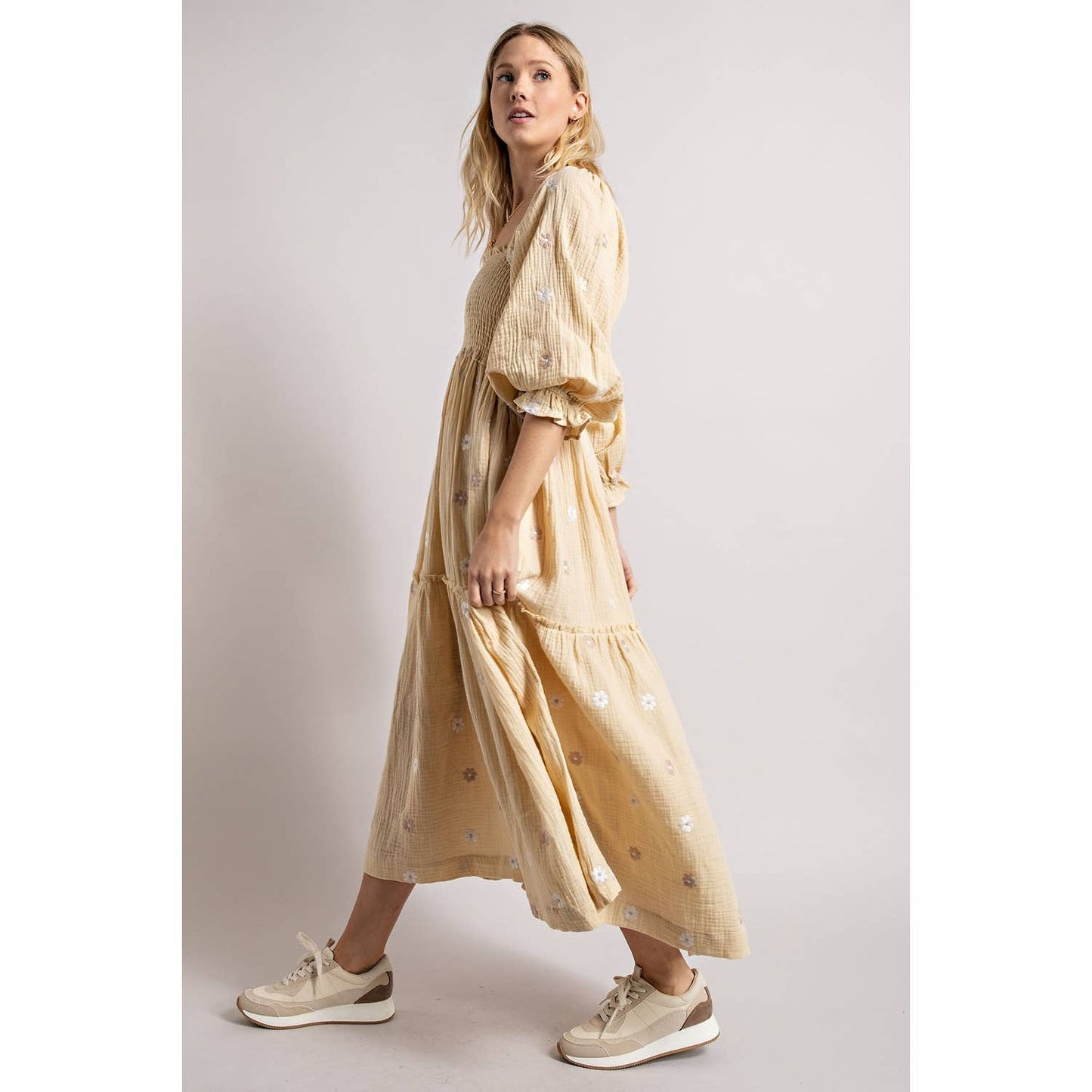 PRE-ORDER SEPTEMBER ARRIVAL Worthy GAUZE EMBROIDERY SMOCKING TIERED DRESS (estimated end of September )