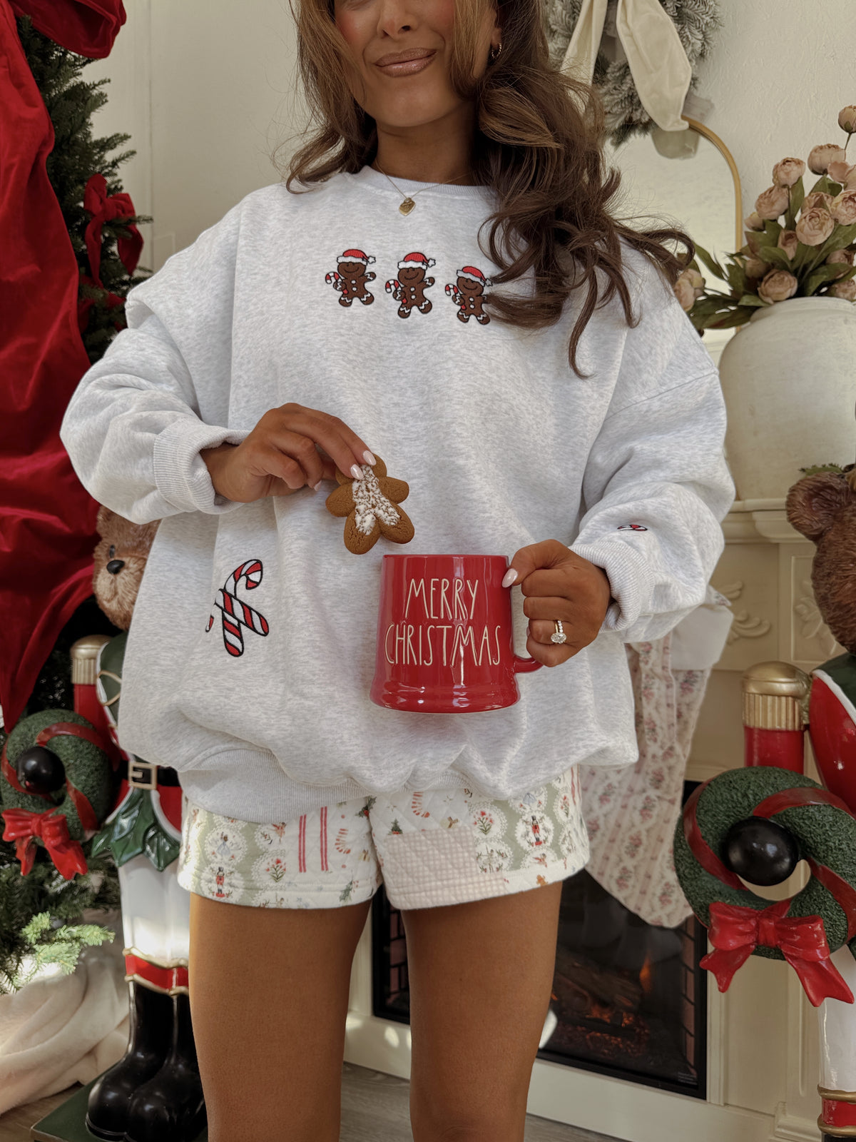 Gingerbread Recipe Embroidered Crewneck Cream norestocks