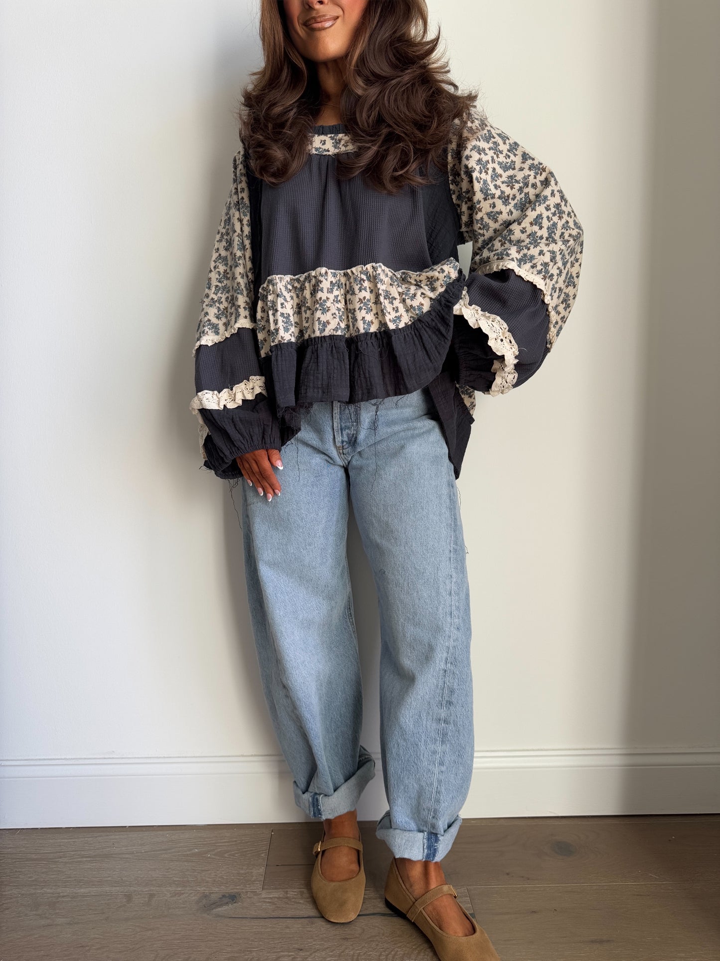 The Willow Floral Top (Floral Midnight)