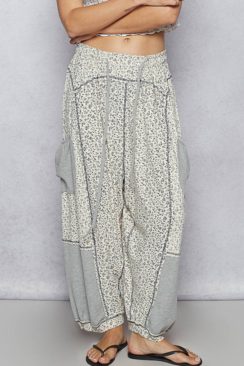 Darling Oversized floral pattern printed knit pants