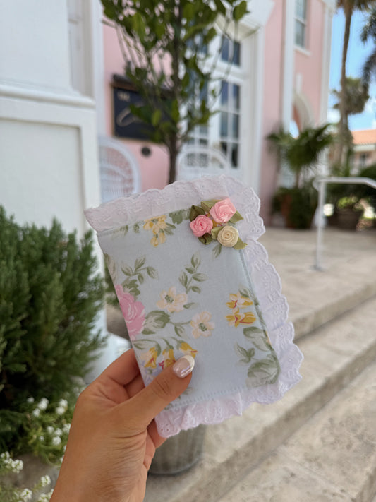 Mint & Lace Vintage Floral Jetset Passport Cover