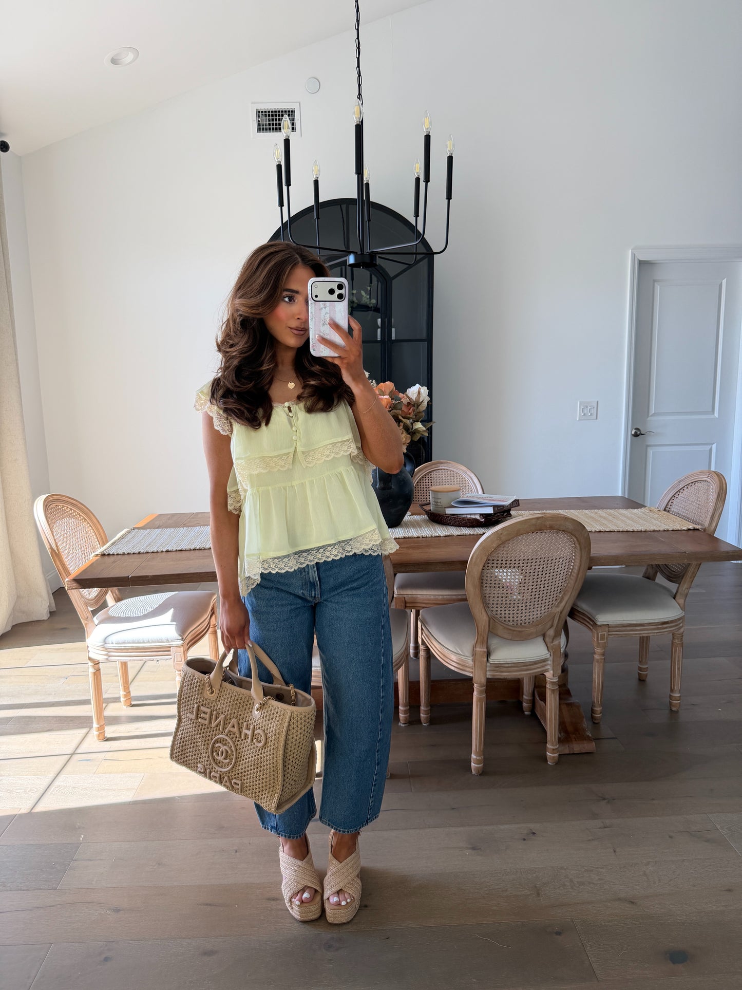 Kiwi 🥝 & Lace Top