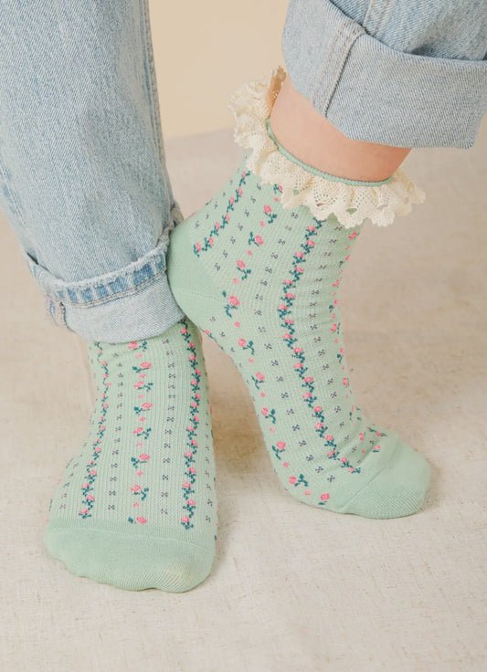 Vintage Floral Ruffled Socks