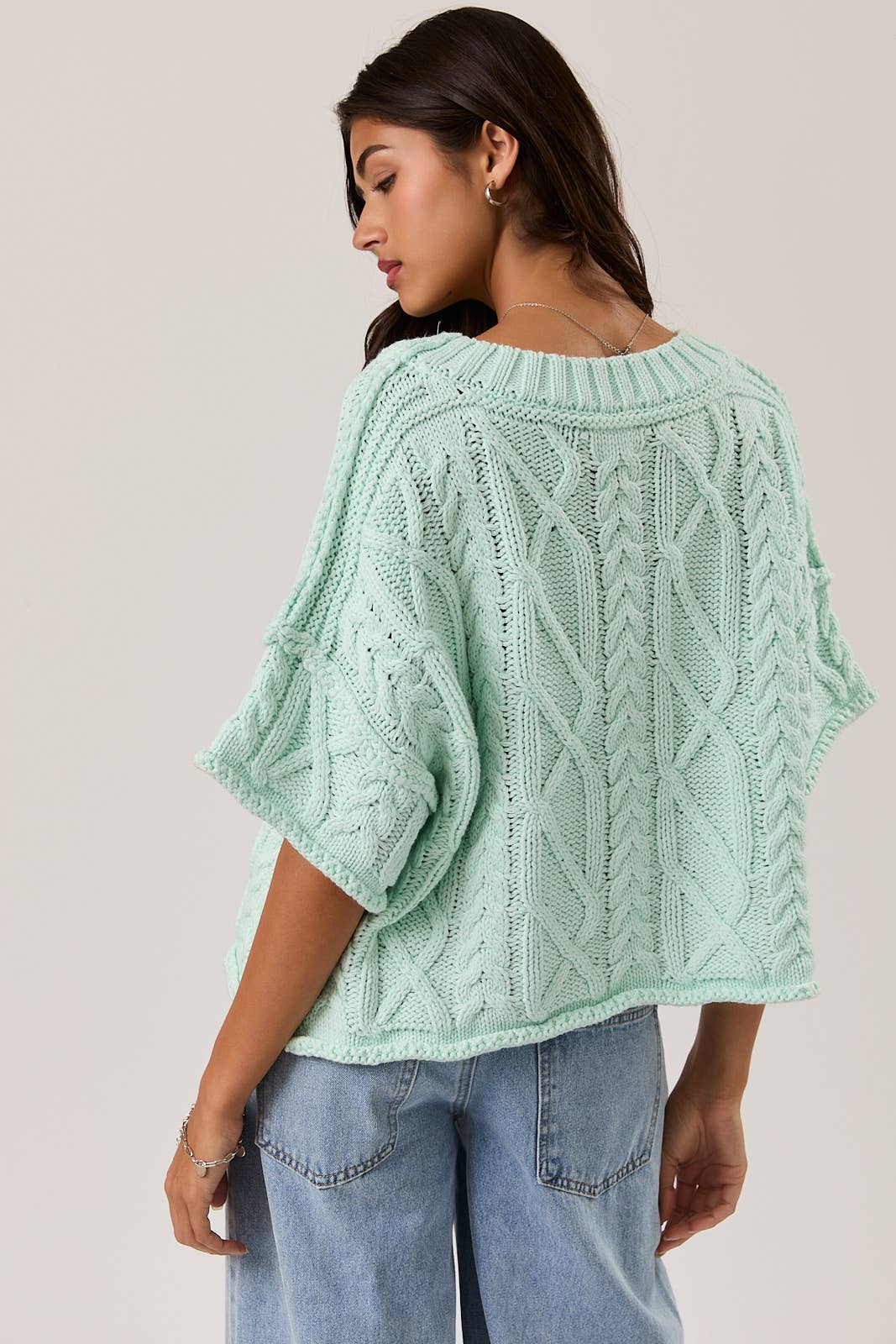 AMELIE ROUND NECK SHORT SLEEVE KNIT SWEATER TOP