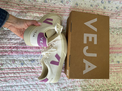 Veja Sneaker Lilac 37 size