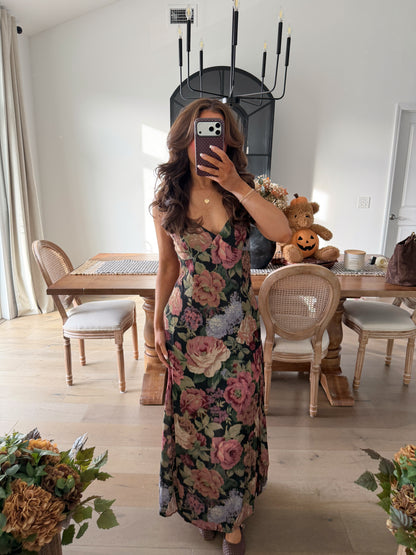 Roses Heirloom Dress (can’t restock)