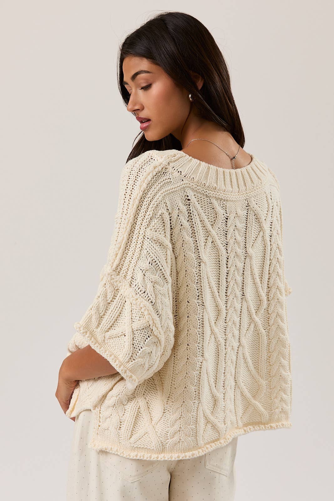 AMELIE ROUND NECK SHORT SLEEVE KNIT SWEATER TOP