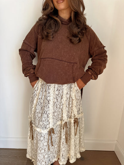 Lace & Bows Holiday MIDI Skirt 🤎🤍