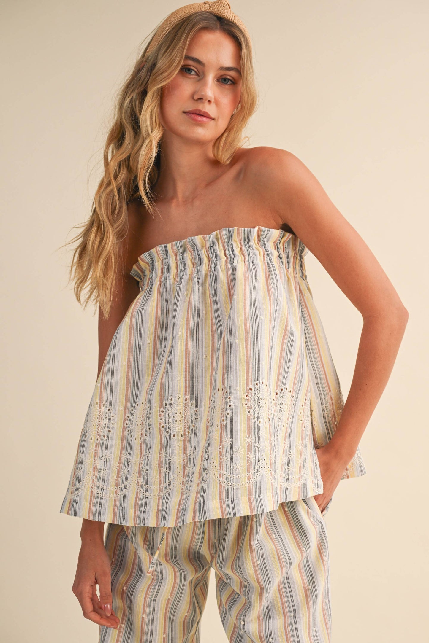 Red, White & Darling Eyelet Set