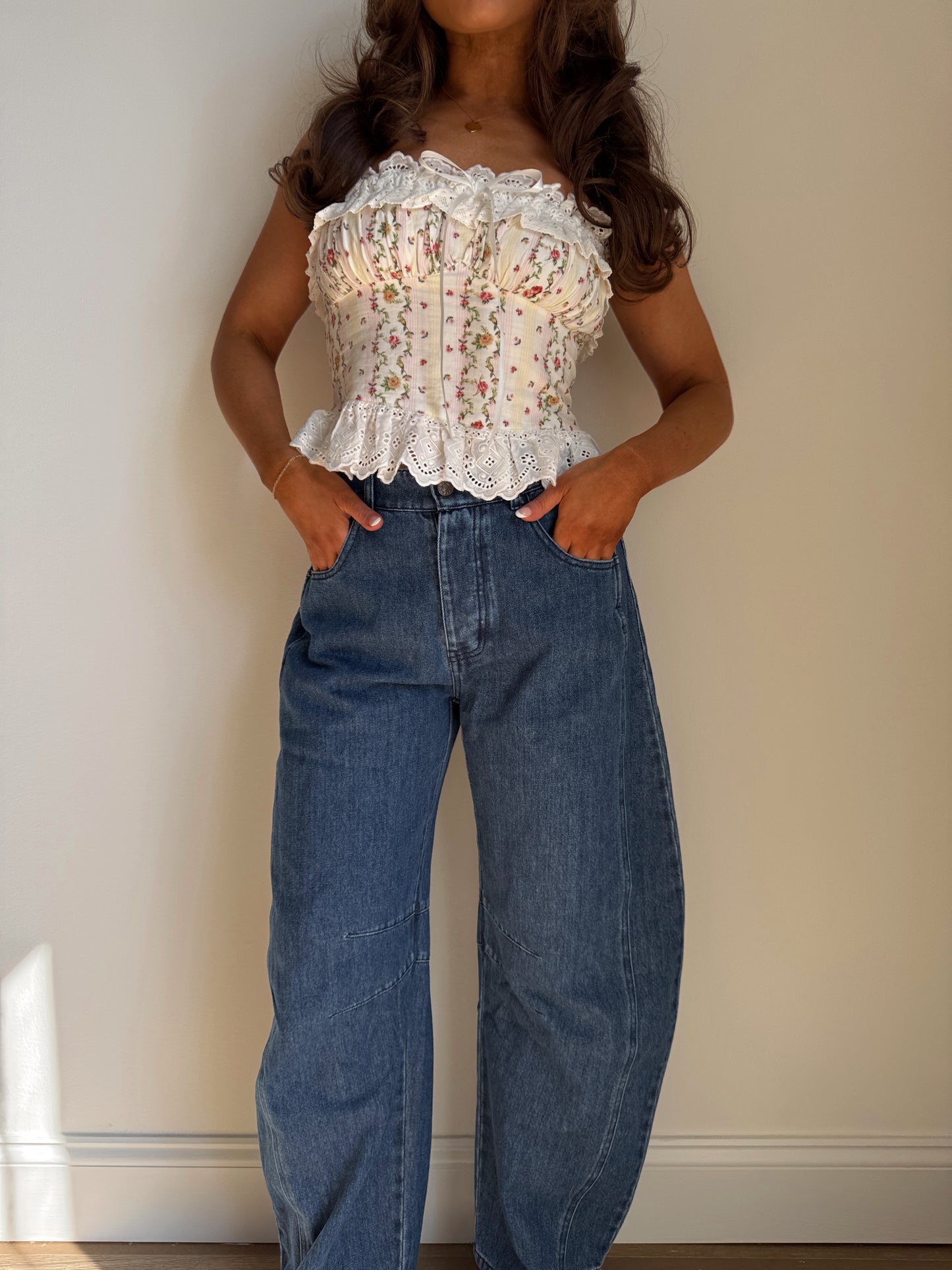 Sophie Barrel Jeans