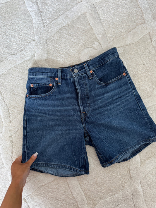 Levi shorts loose mom fit (size 26) new