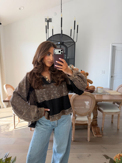 Cottage Rose Vintage Knit Top Grey/Brown