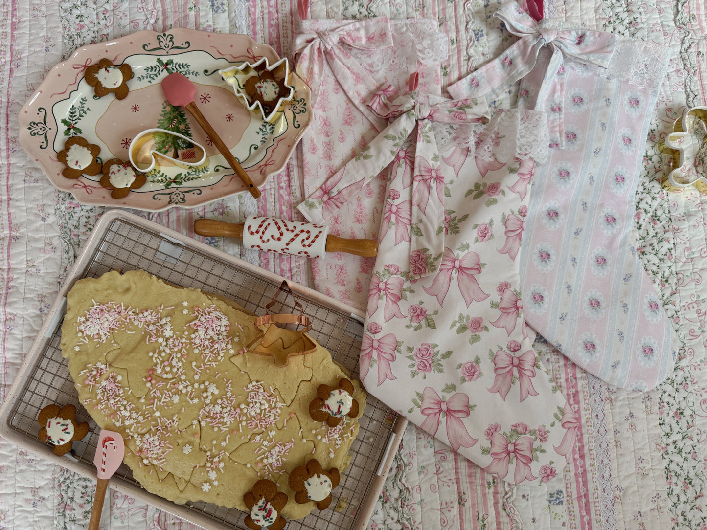 Pinkmas Coquette Stocking (Vintage pink bows)