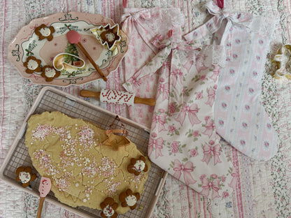 Pinkmas Coquette Stocking (Vintage pink bows)