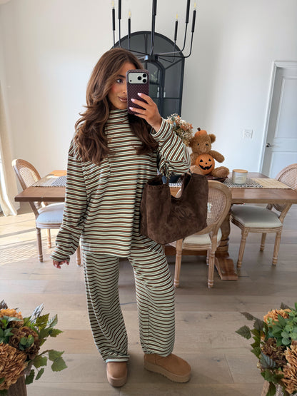 Heritage Set (Mocha Mockneck) can’t restock