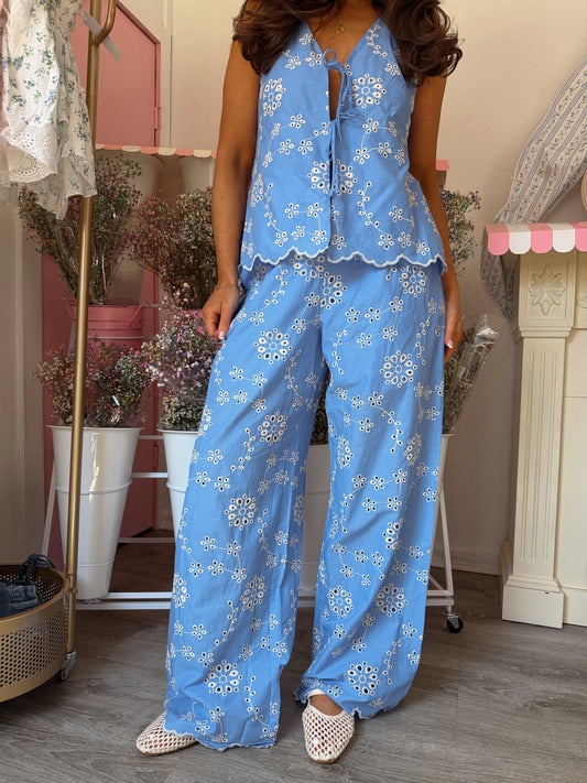 Bloom Babe Eyelet Set (can’t restock)