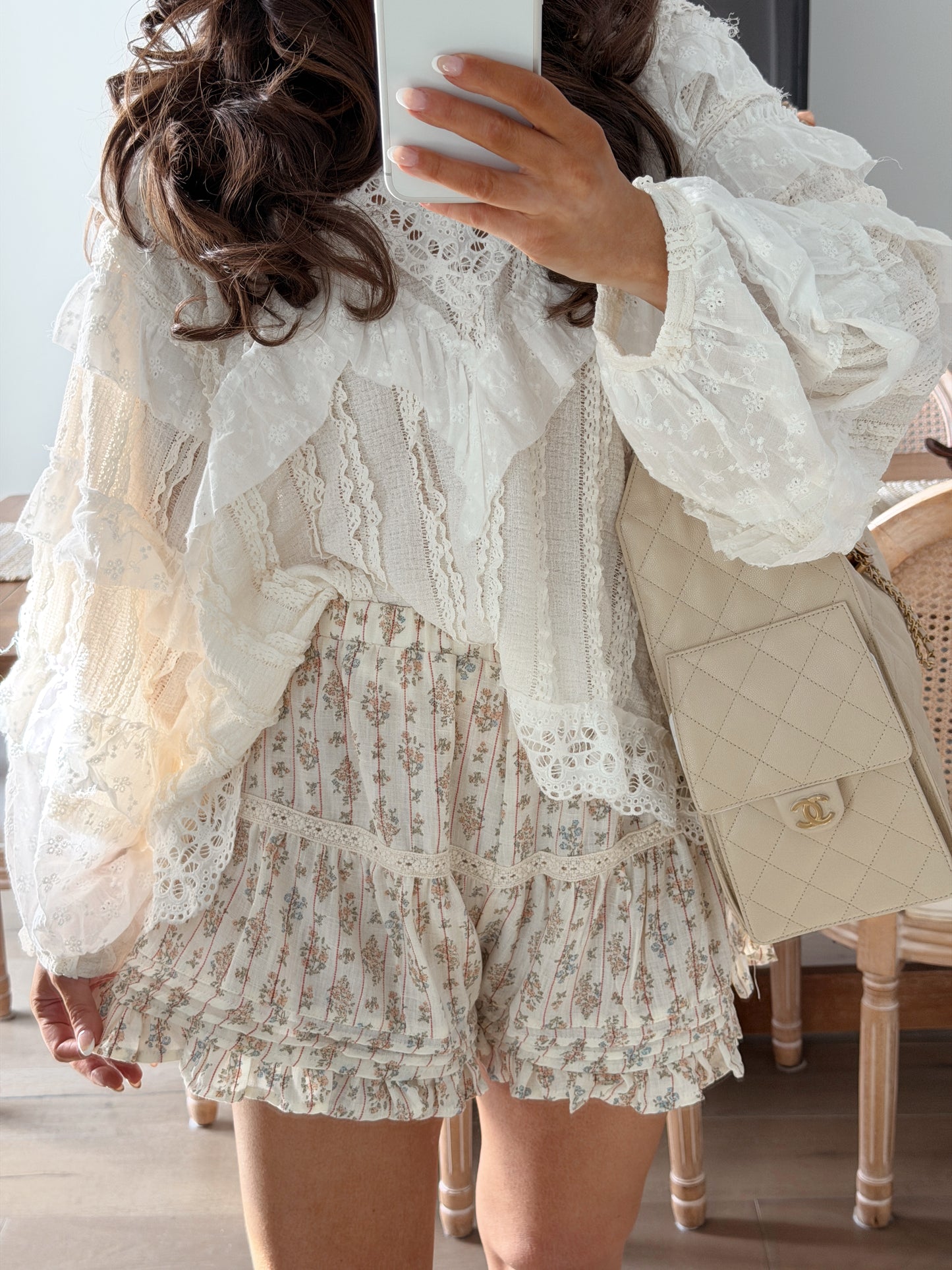 Blooming In Love Shorts (cream)