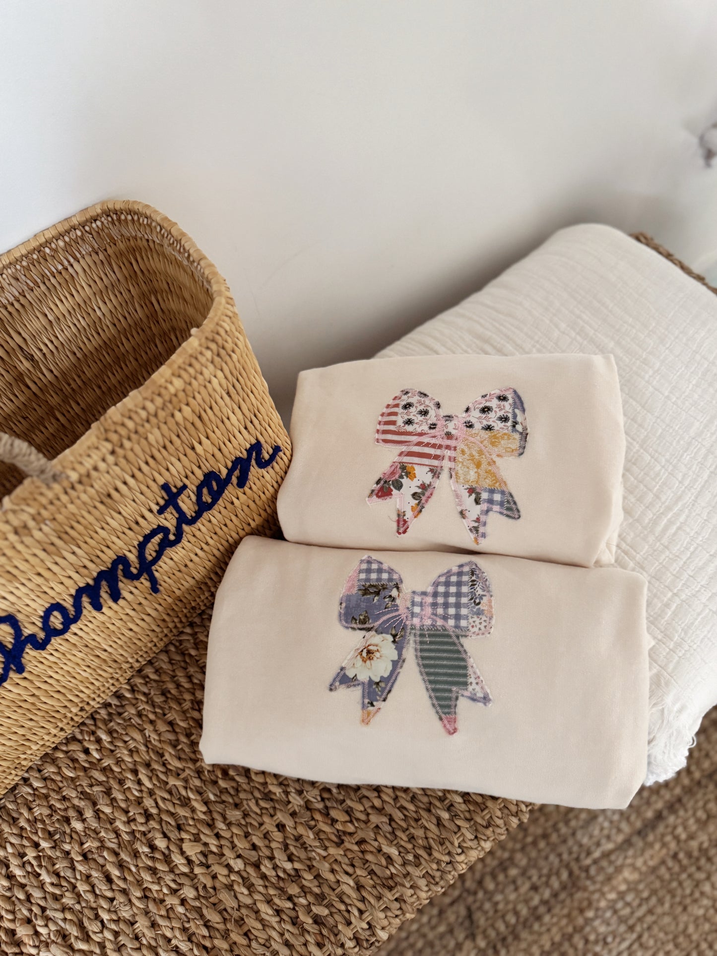 Coastal Keepsake Bow Embroidered Crewneck