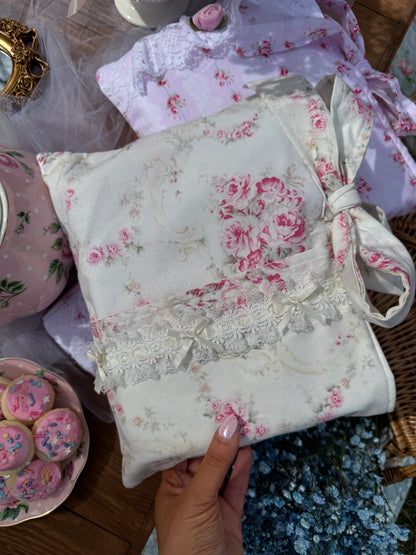 Faithfully Floral Vintage Bible Cover