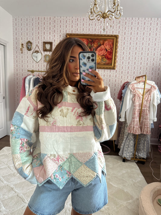 The Vintage Darling Pullover