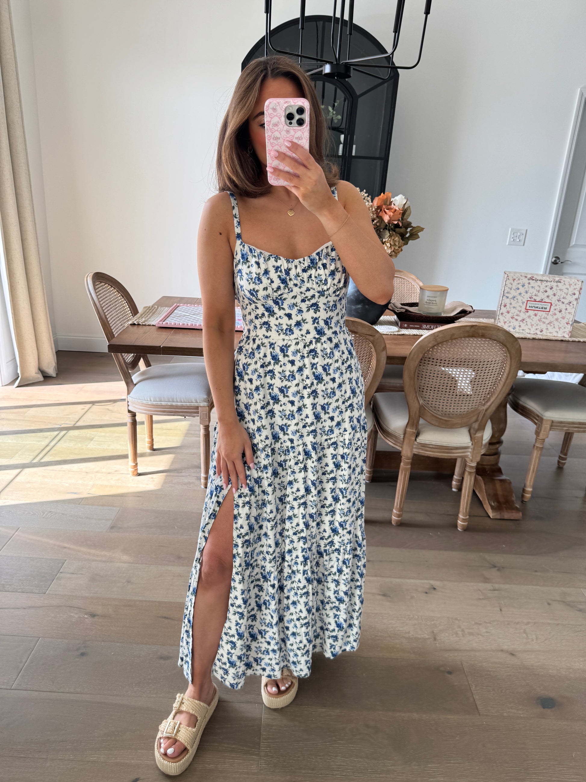 Floral maxi small NEW HOLLISTER Yourdarlingstyle Floral maxi small NEW HOLLISTER Yourdarlingstyle