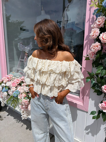 Lace Oat Ruffles Top