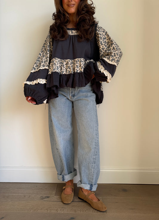 The Willow Floral Top (Floral Midnight)