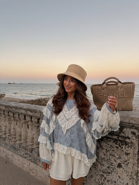 All In The Details Darling (blue rose) SHIPS 1st week MAY