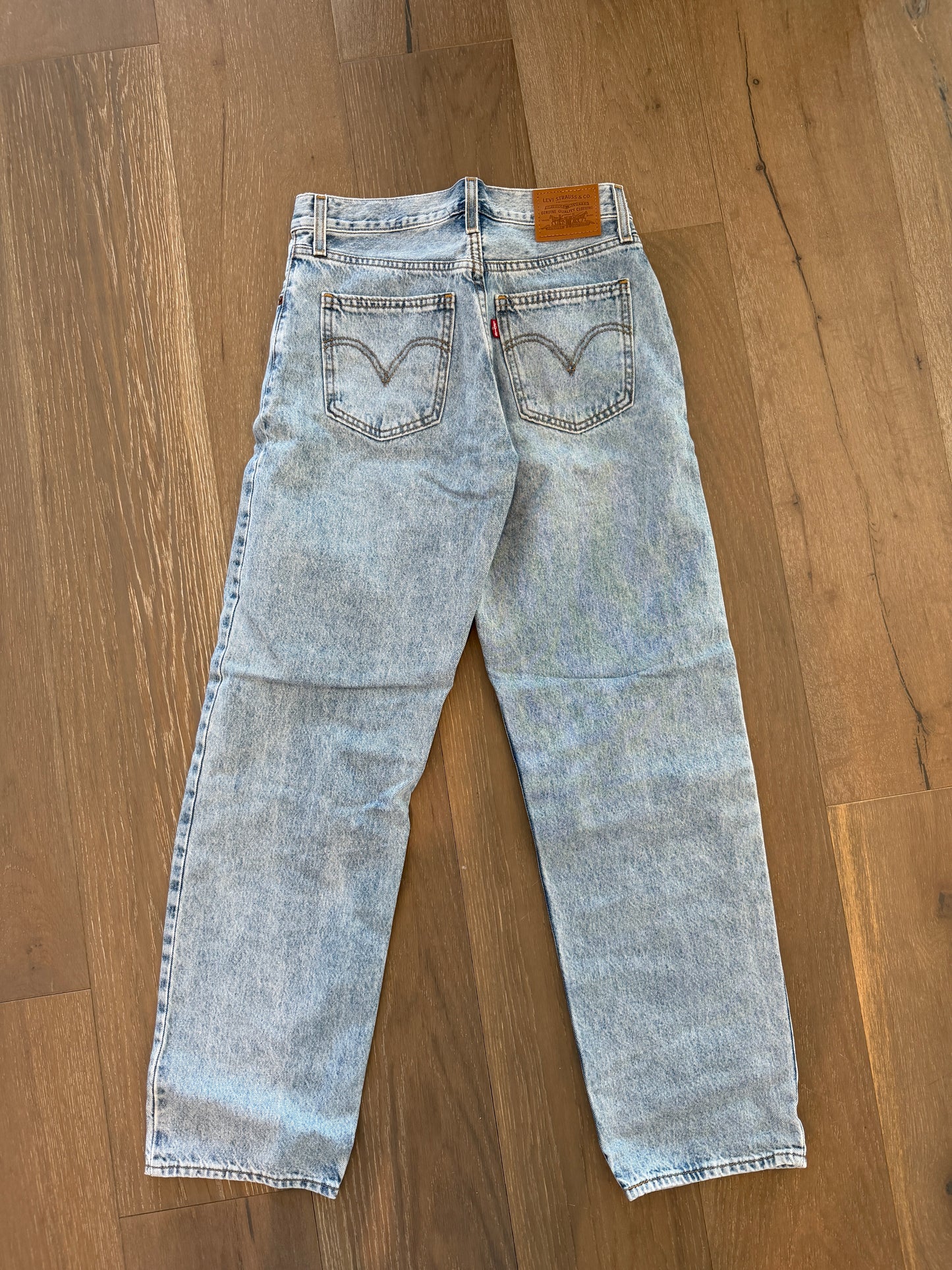 Levi Dad Jeans 26 new