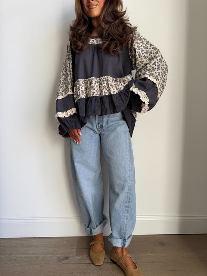 The Willow Floral Top (Floral Midnight)