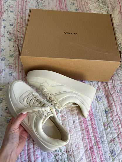 VINCE CREAM SNEAKER Warren Court SIZE 6