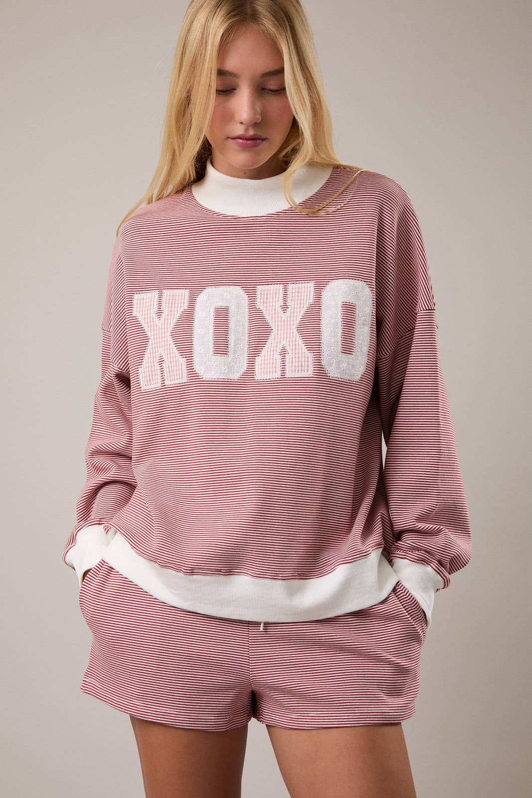 XOXO MOCKNECK 💋