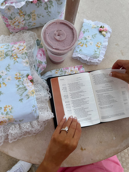 Mint & Lace Vintage Floral Jetset Passport Cover