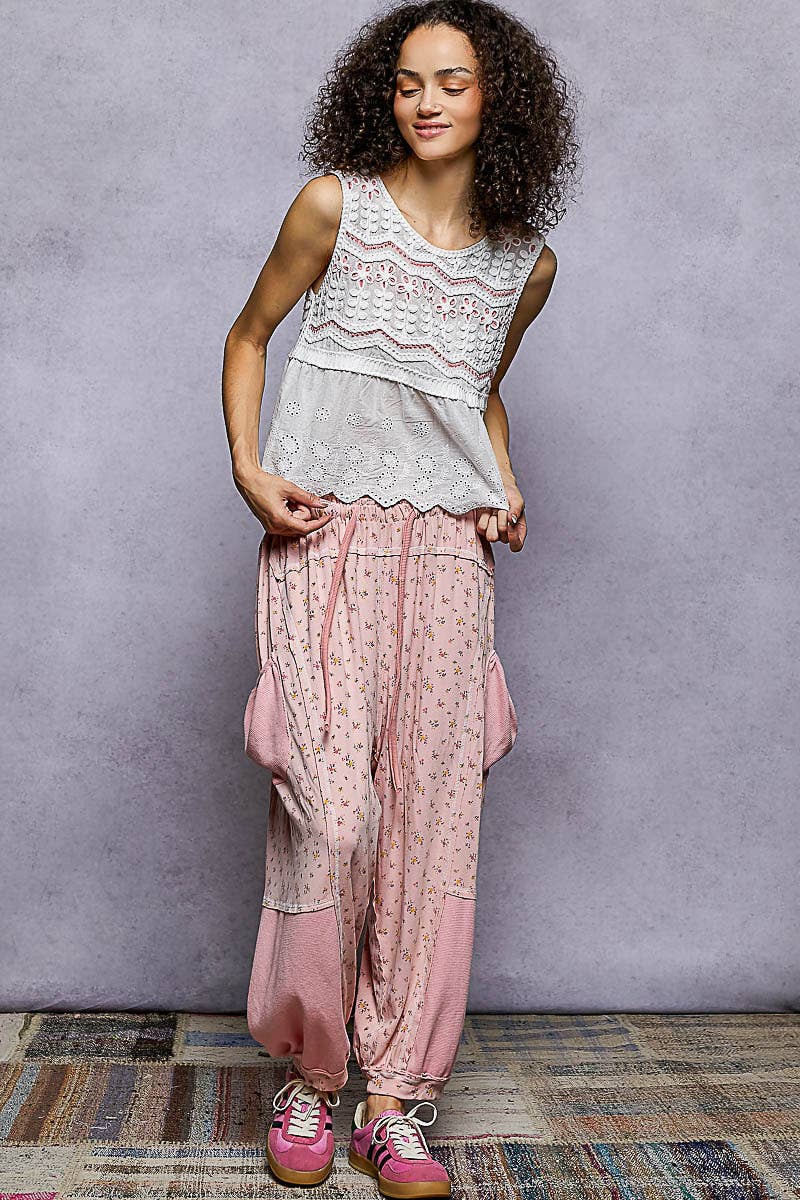 Darling Oversized floral pattern printed knit pants