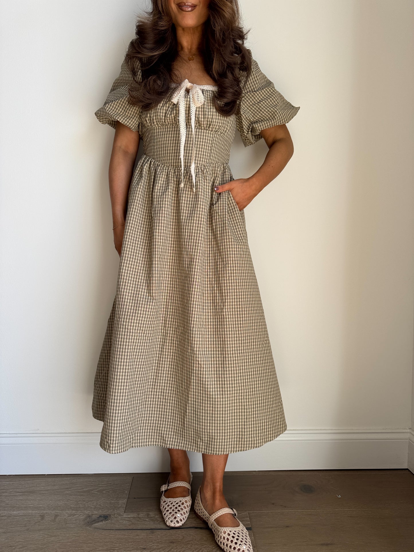 Maple Ave Gingham Puff Sleeve Midi Natural