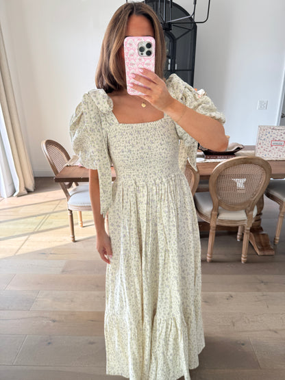 Nothing fits but small dress New