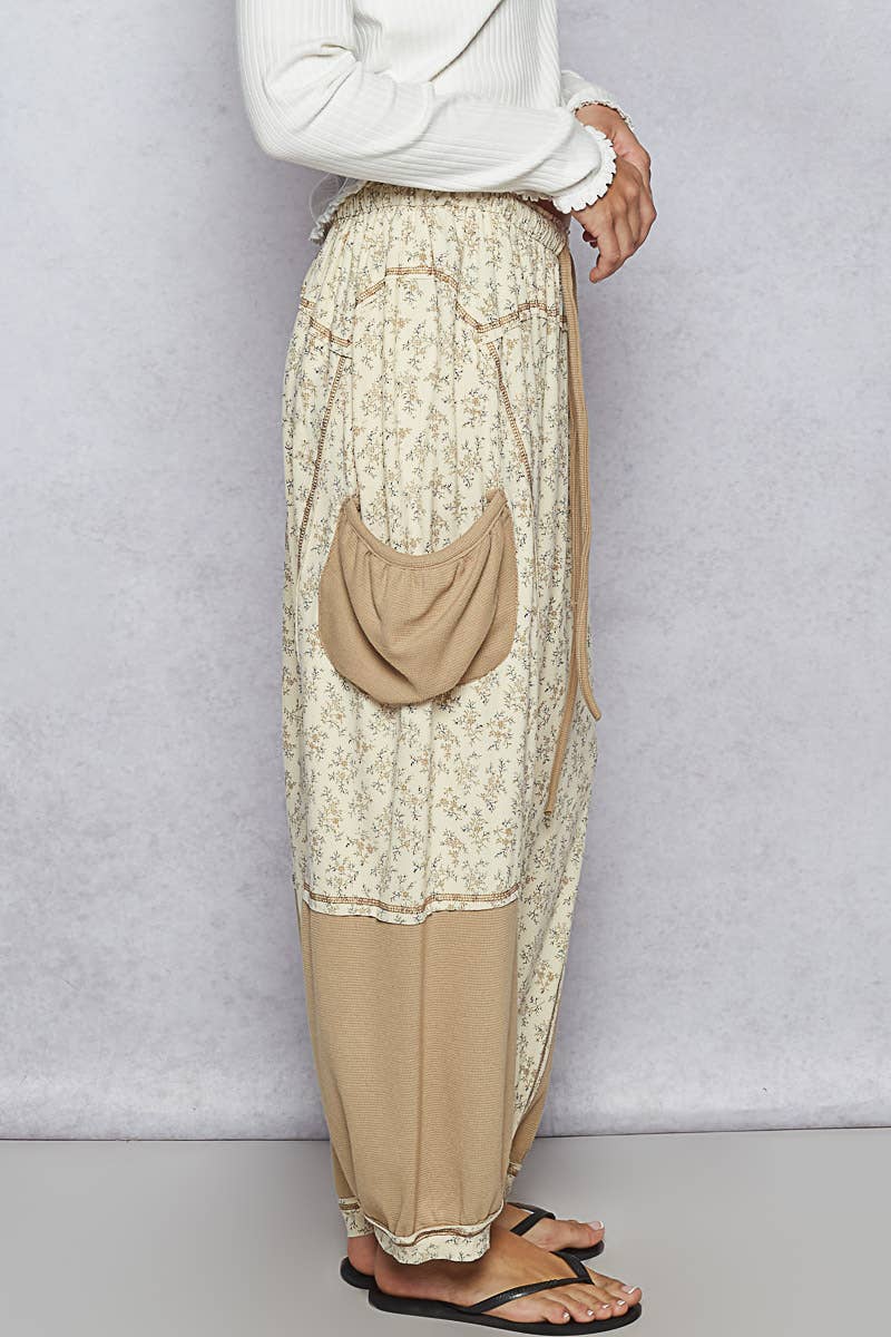 Darling Oversized floral pattern printed knit pants