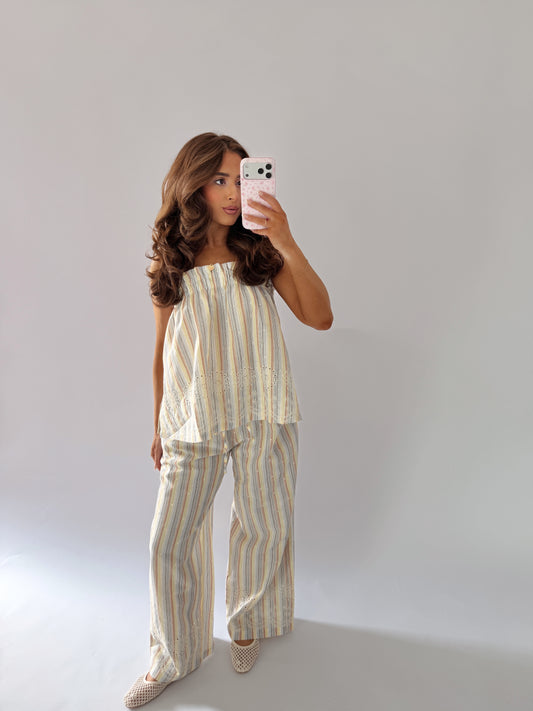Red, White & Darling Eyelet Set