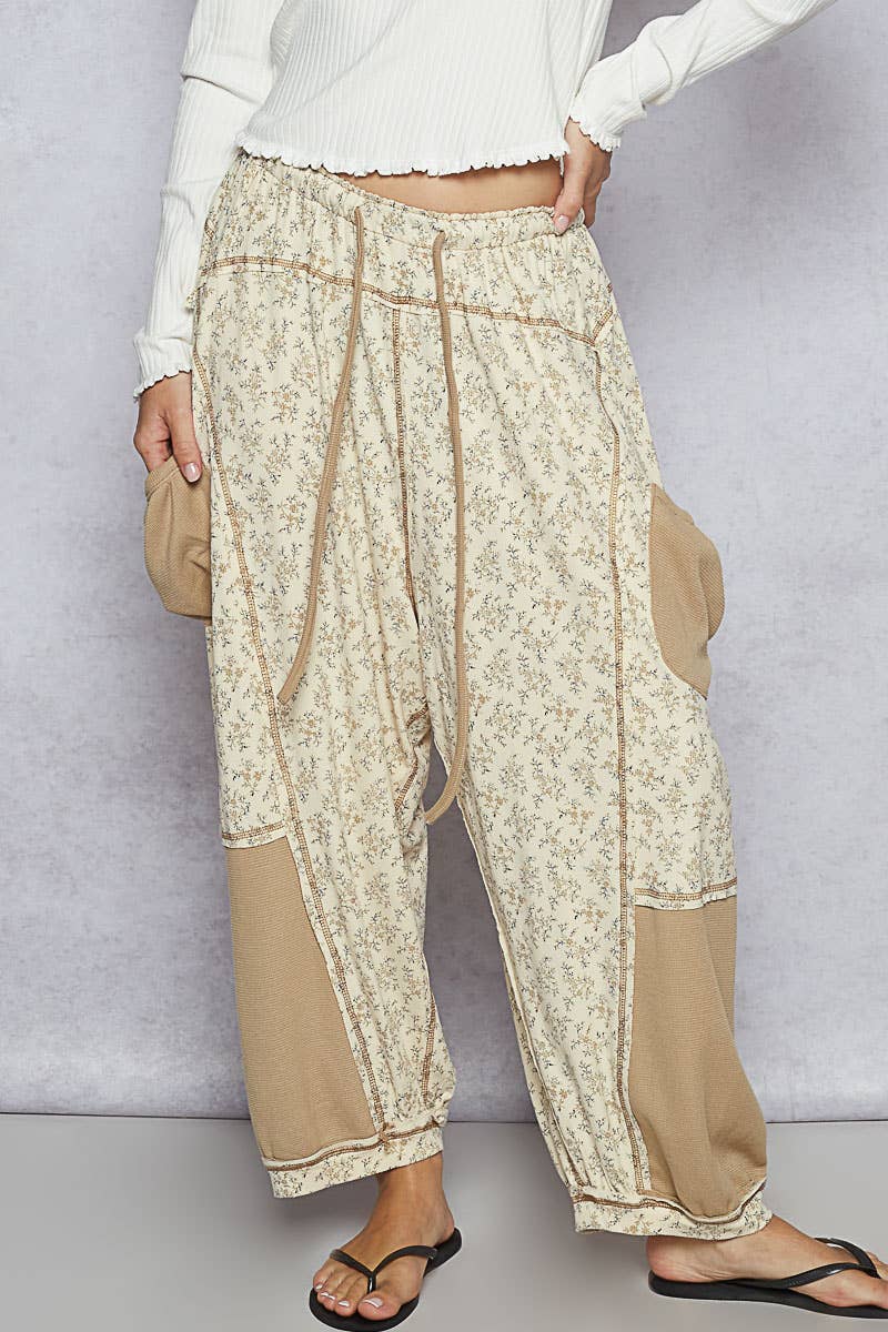 Darling Oversized floral pattern printed knit pants