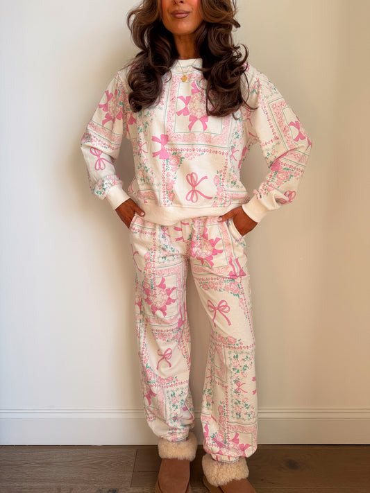 Coquette & Bows Lounge Set RESTOCK WILL TAKE ME A WEEK TO GET 12/14