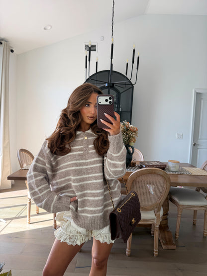 Cinnamon Roll Rugby Sweater Knit (cream)