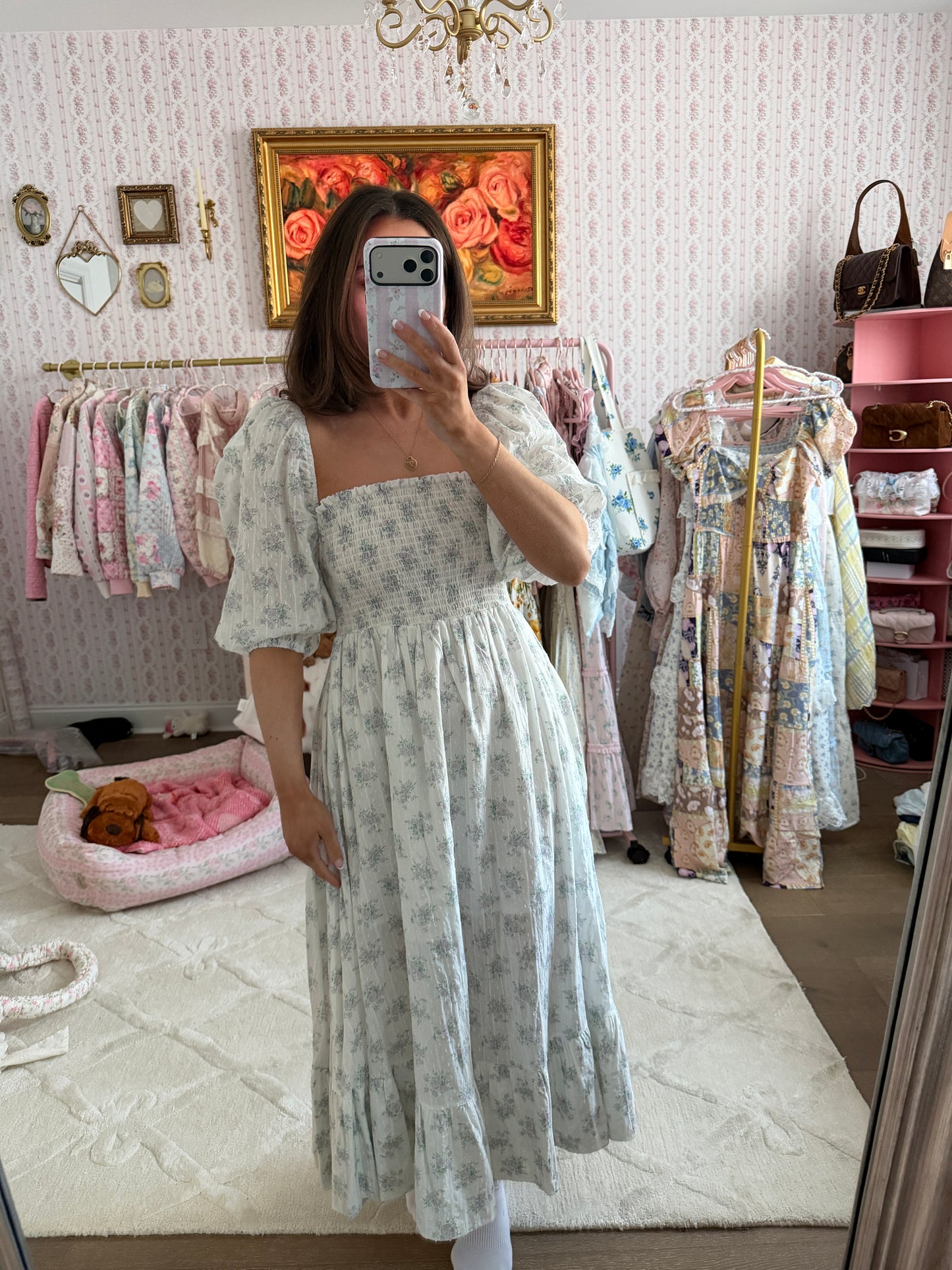 Nothing fits but dress small new