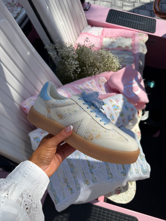 Seaside Charm Sneakers