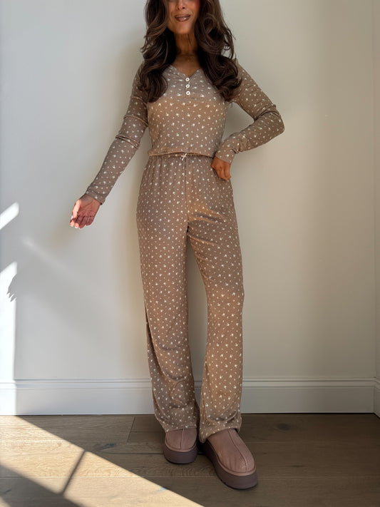 Maple Cinnamon Dreams Ditzy Floral Lounge Pant