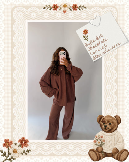 Sophie Striped Set (Chocolate Covered Strawberry) RESTOCK