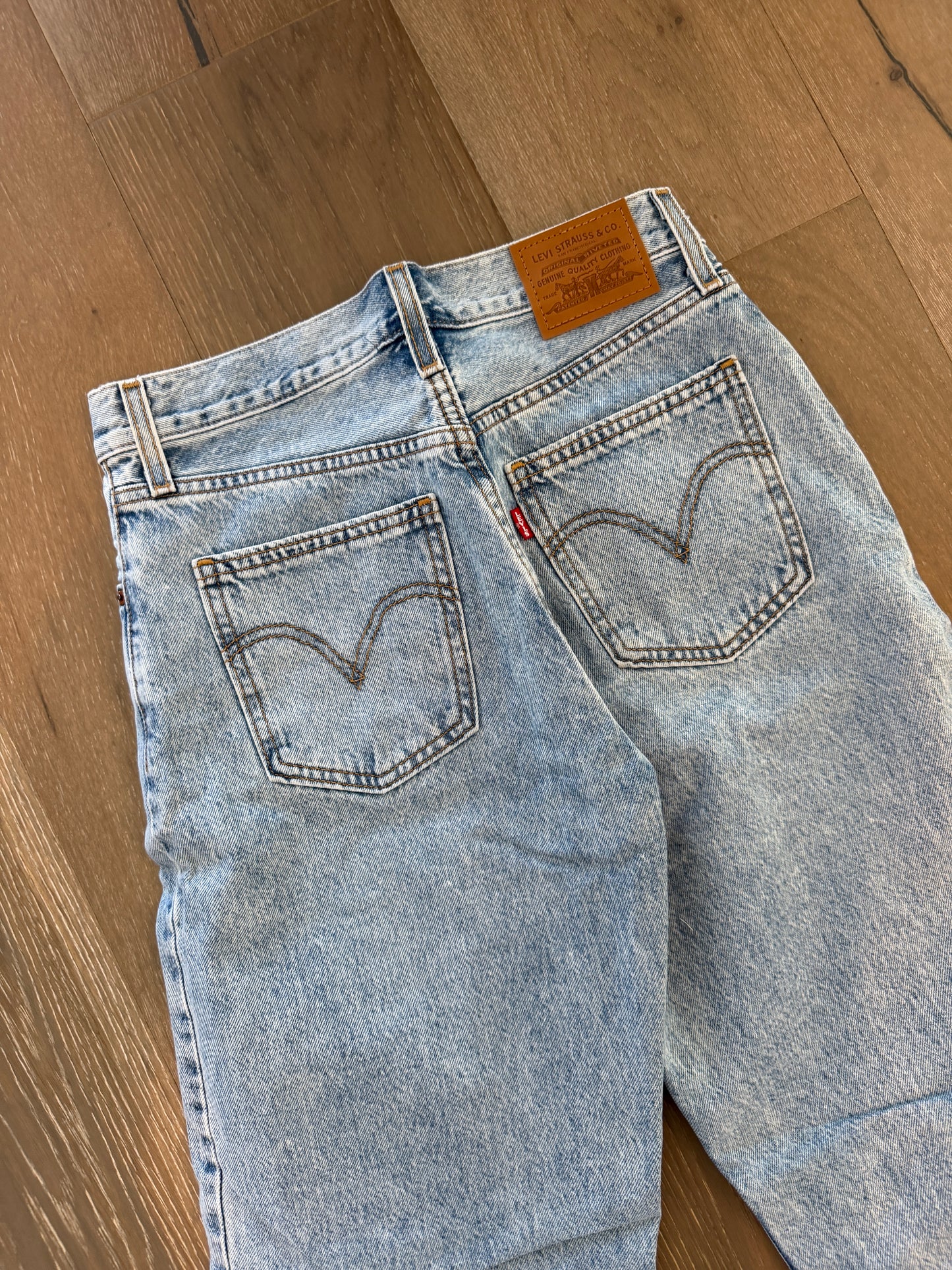 Levi Dad Jeans 26 new